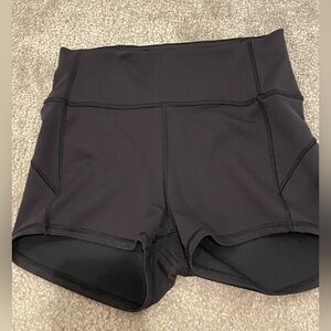 Lululemon Black booty shorts align material
